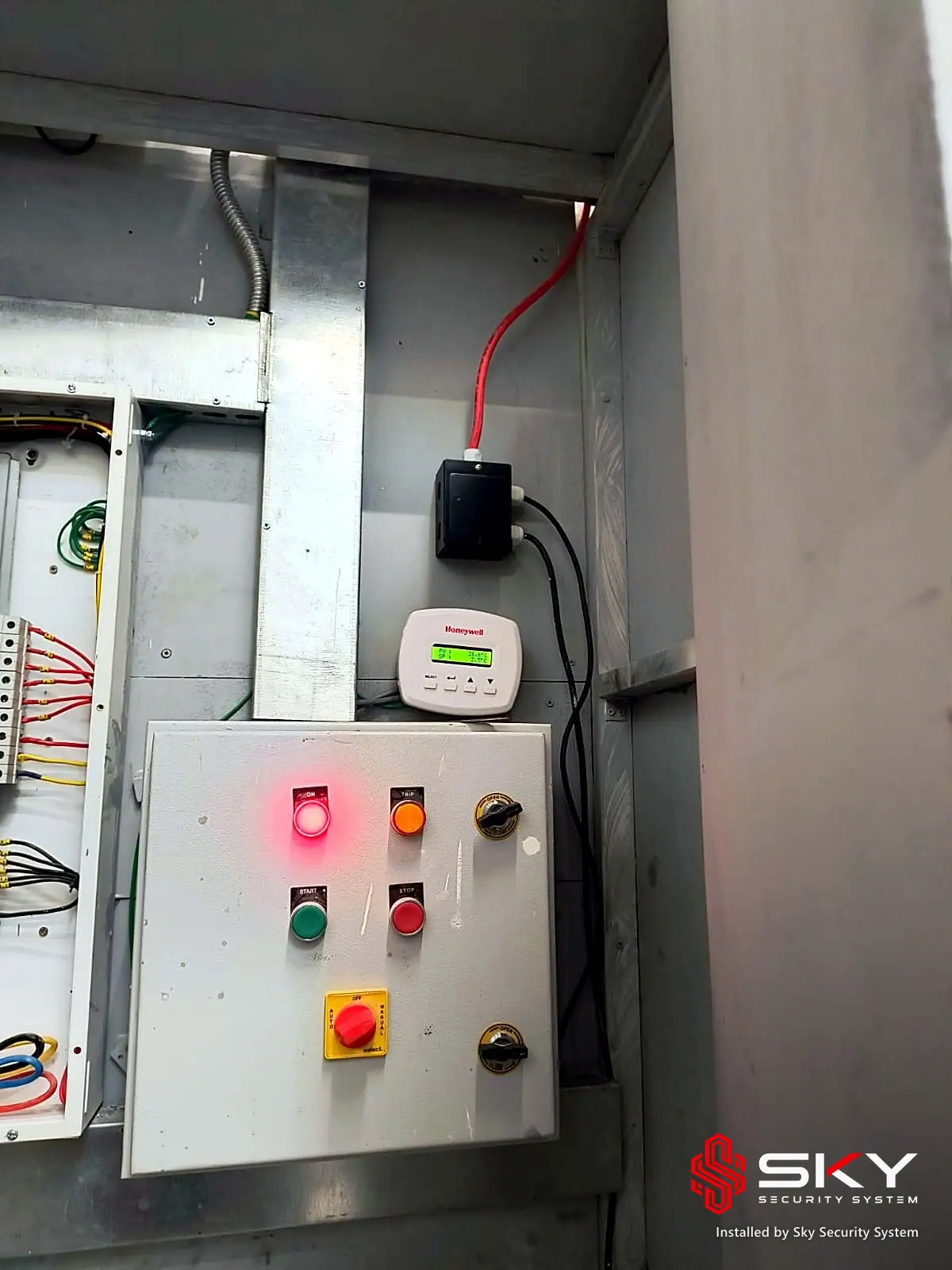 Electrical control panel at a fashion retail. Security and ELV work by Sky Security System.