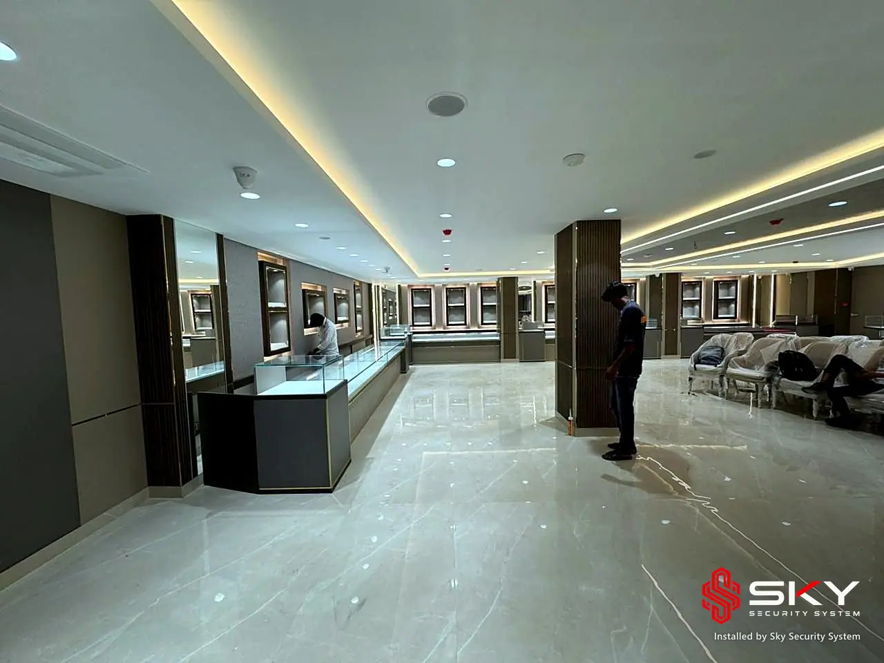 Showroom with display cases at a jewellery retail. Security and ELV work by Sky Security System.